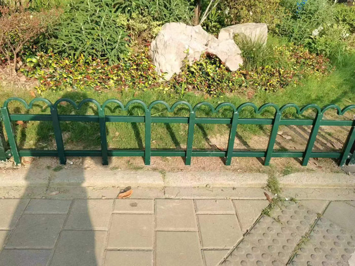 草坪護(hù)欄